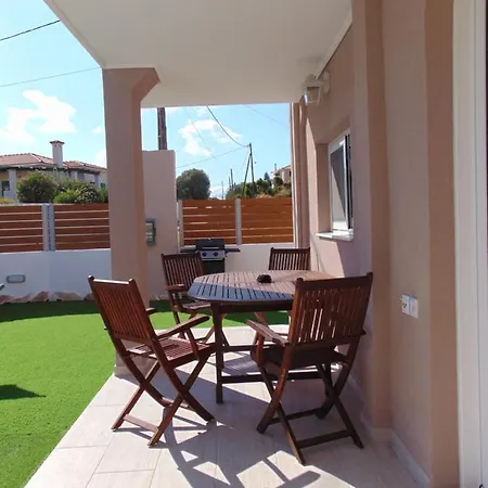 Dianthos Villa
